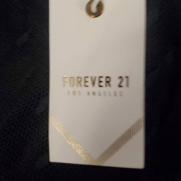 NWT FOREVER 21 JUNIORS DRESS - Picture 3 of 6